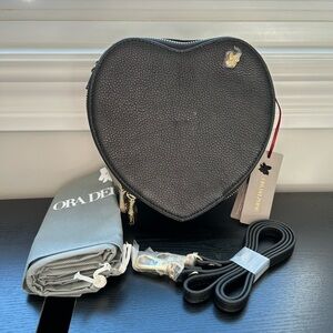 Ora Delphine Heart Crossbody Bag Clutch Black Gold Rare New With Tags Leather